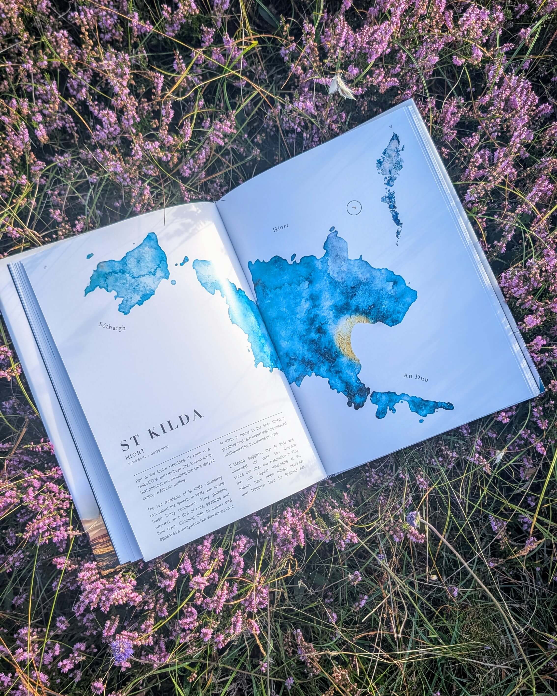 Eileanan Oir Coffee Table Book