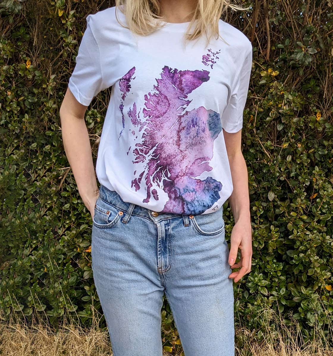 Unisex Scotland Map T-shirt – Wear the beauty of Scotland with our watercolor map design